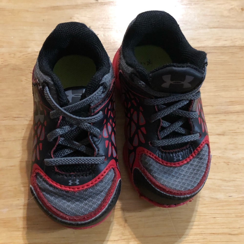 Toddler UA shoes
